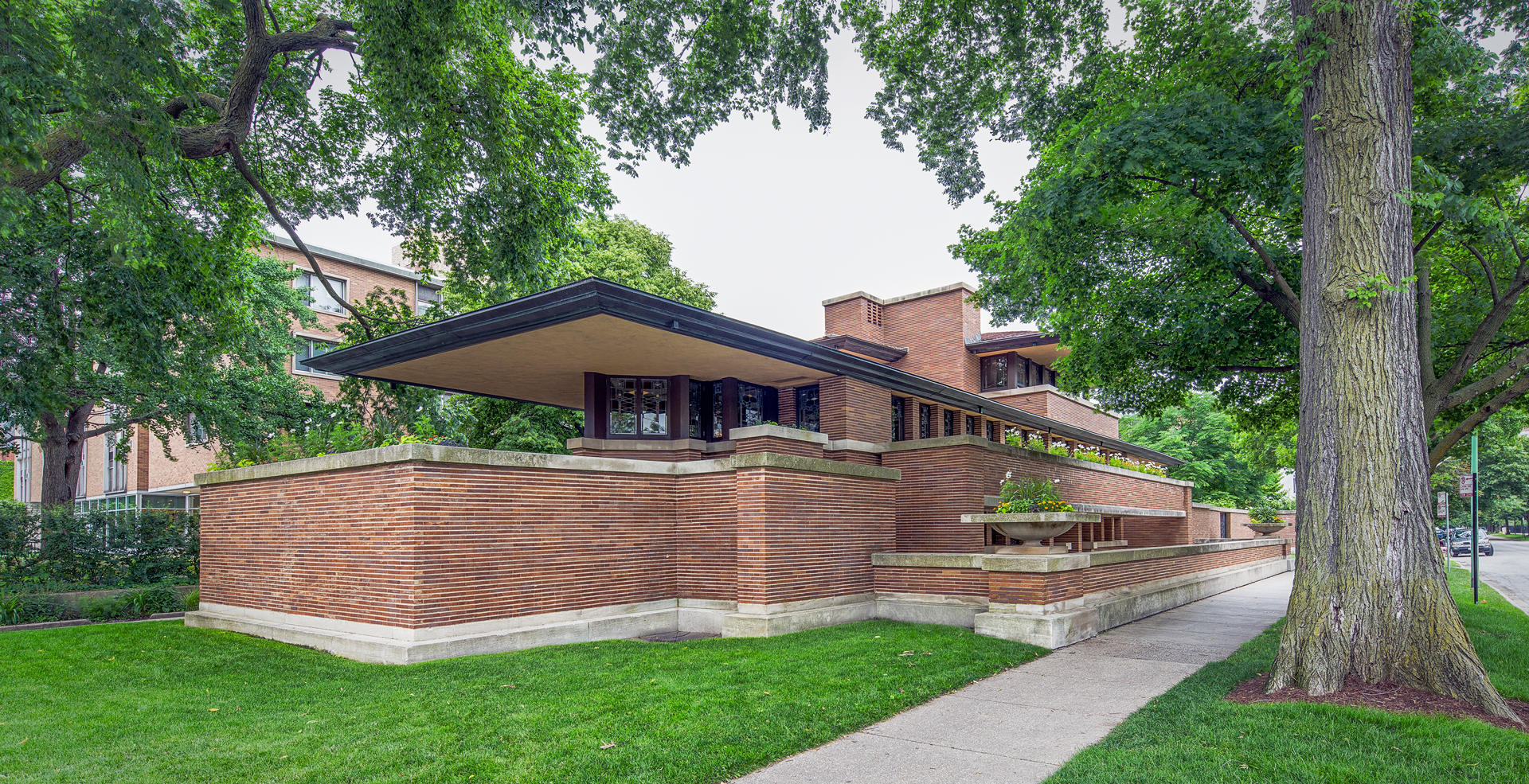 The Frederick C. Robie House - 1909 - Frank Lloyd Wright - Hyde Park in Chicago