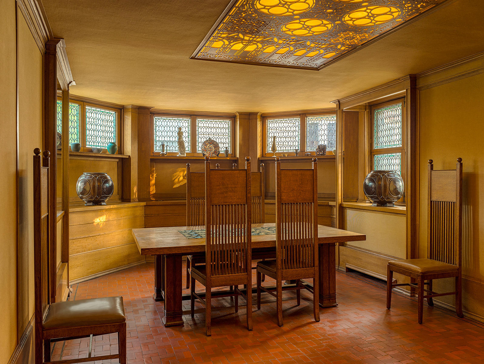 The Frank Lloyd Wright Home and Studio - 1889/1909 - Frank Lloyd Wright - Oak Park