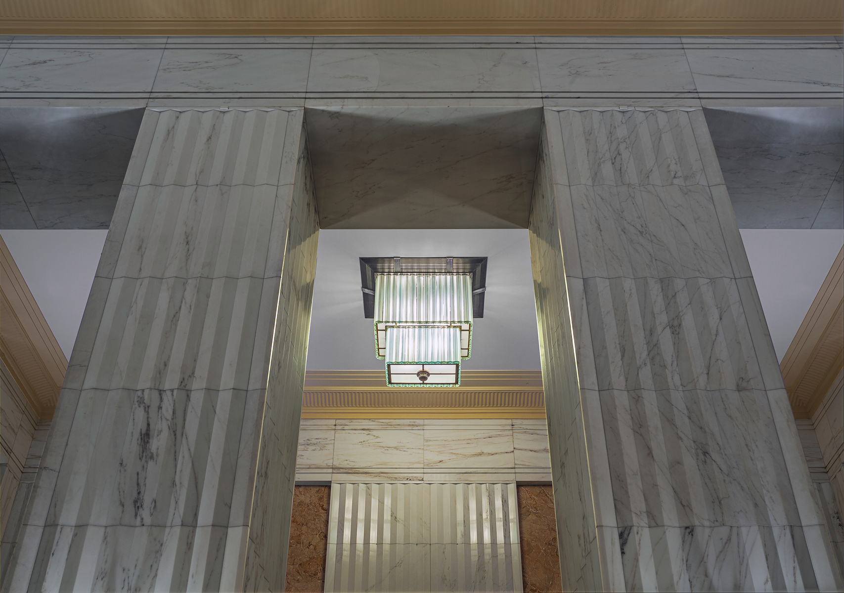 The Field Building/LaSalle National Bank Building - 1934 - 	Graham, Anderson, Probst & White - Chicago