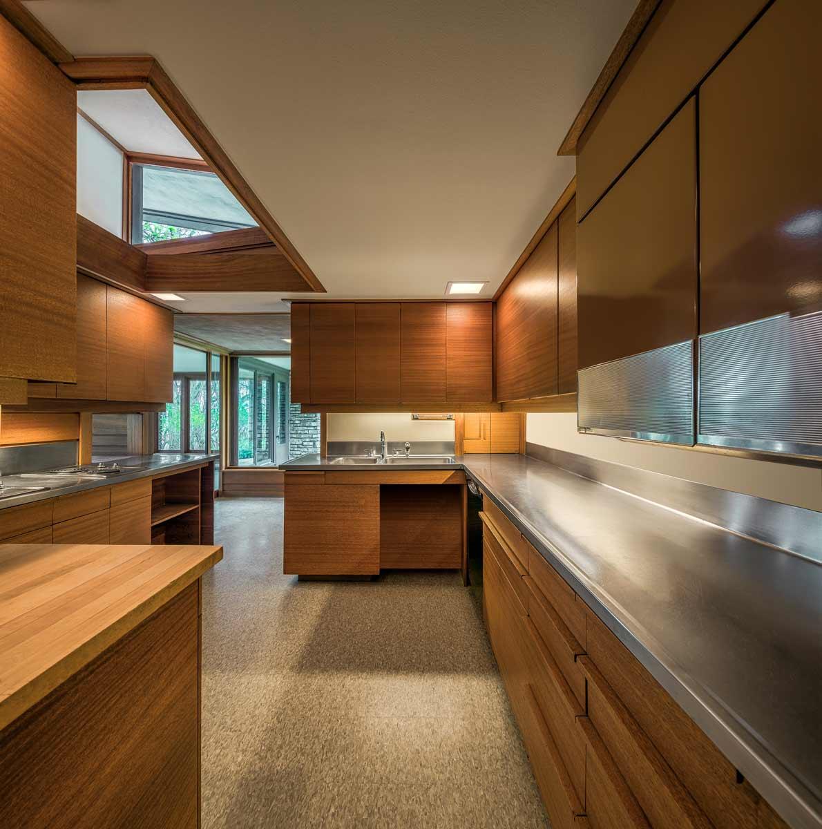 1207 Whitebridge Hill Rd - 1957 - William F. Deknatel - Winnetka