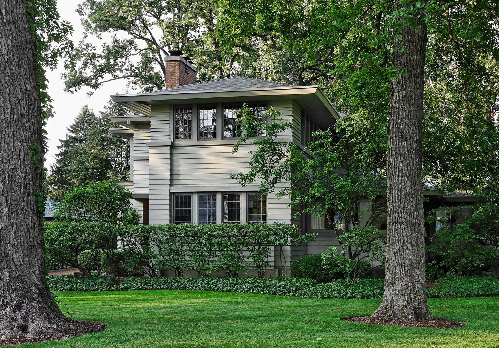The Barbara Erwin House - 1922 - John Van Bergen - Kenilworth