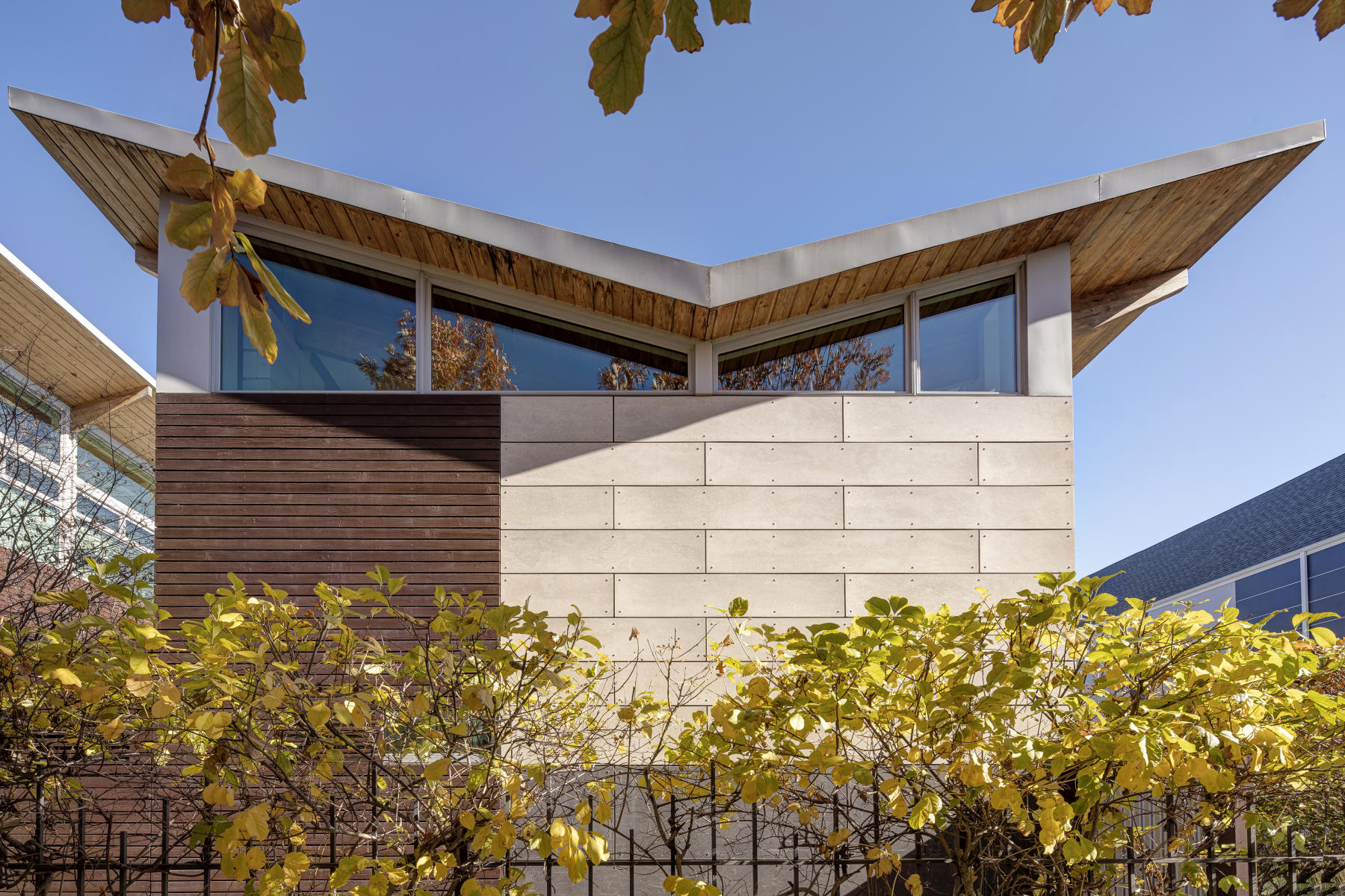 The Michael Yannell House / Net Zero House - 2009 - Farr Associates - Chicago