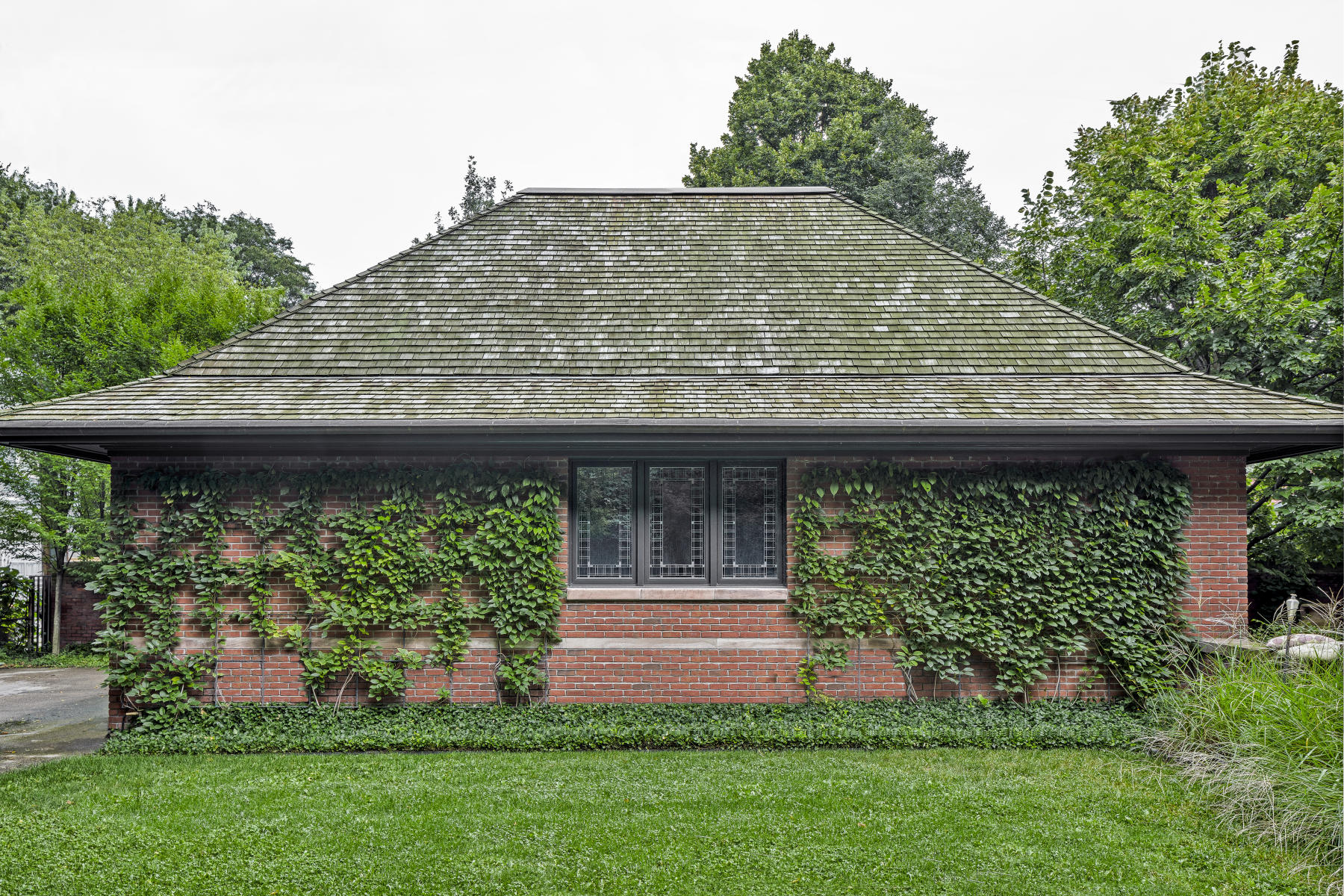 The Catherine M. White 'Double' House - 1897 - Myron Hunt - Evanston