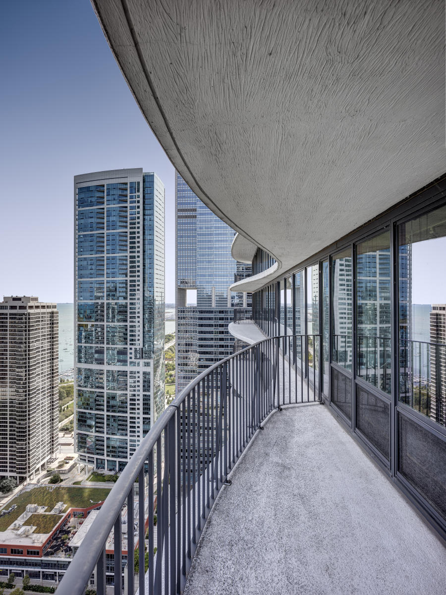 The Aqua Tower - 2010 - Jeanne Gang Studio Gang - Chicago