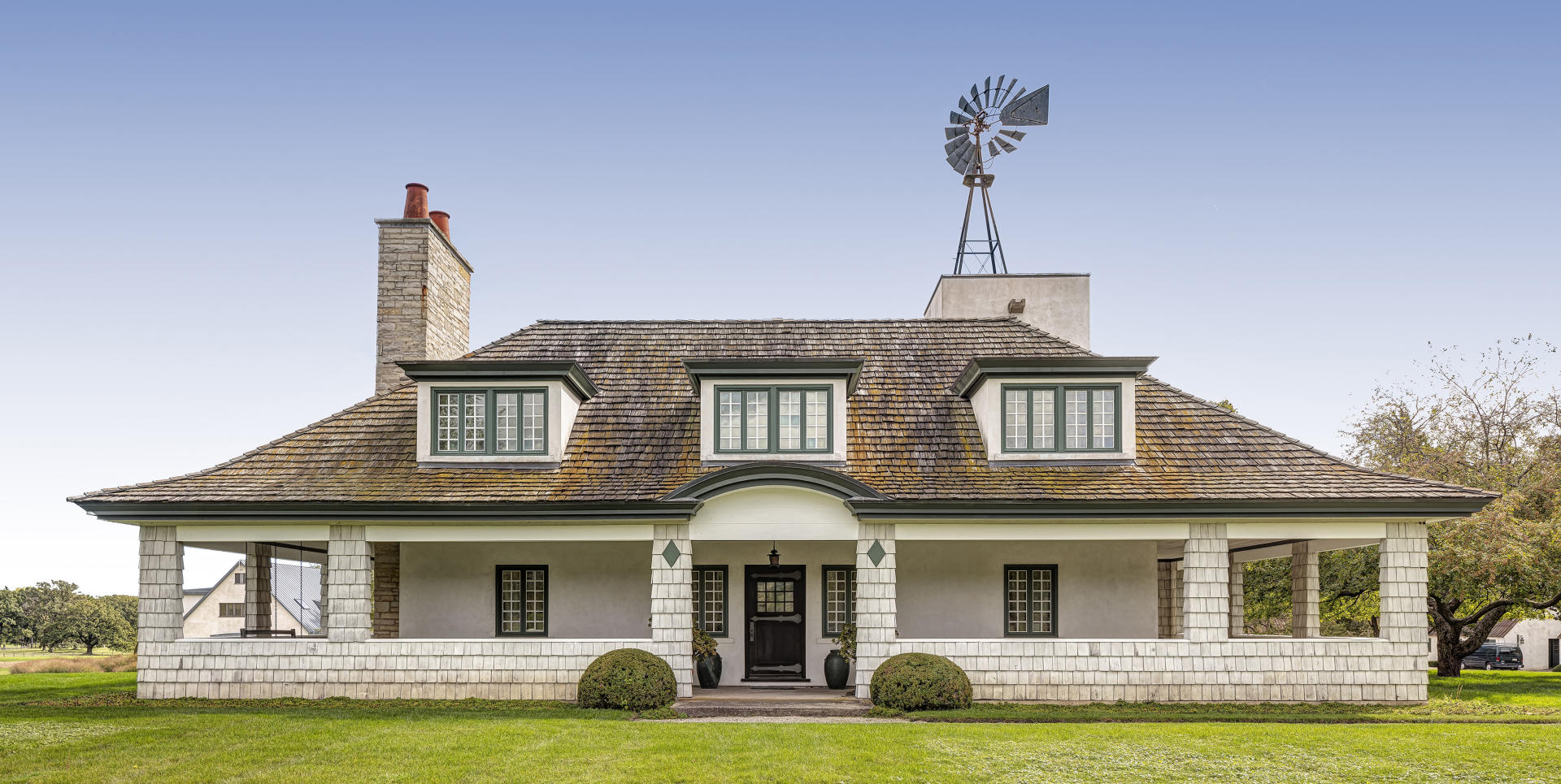 The Harvey Ellis Bungalow - 1903/1993 - Harvey Ellis - Crab Tree Farm in Lake Bluff
