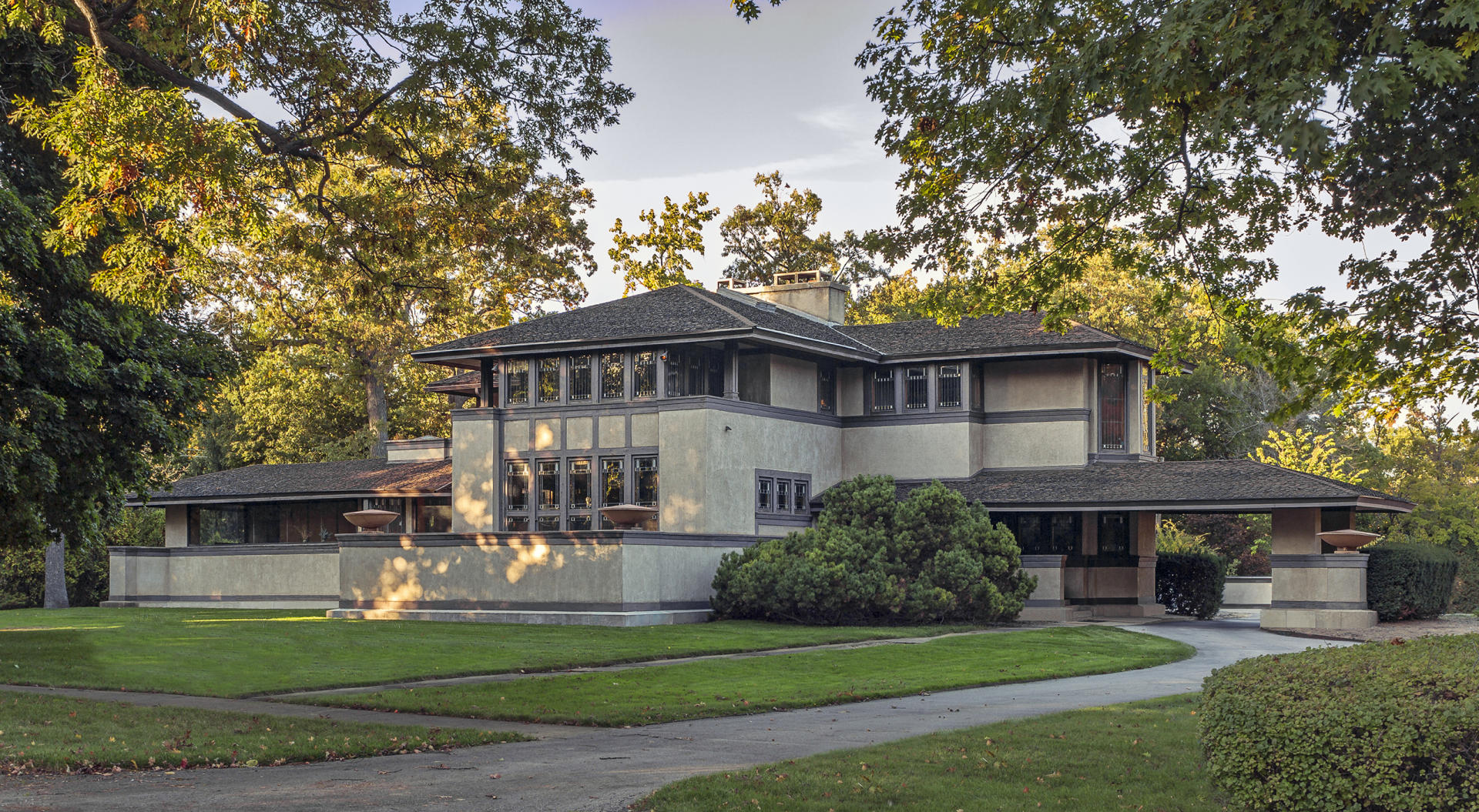 The Ward W. Willits House - 1902 - Frank Lloyd Wright - Highland Park