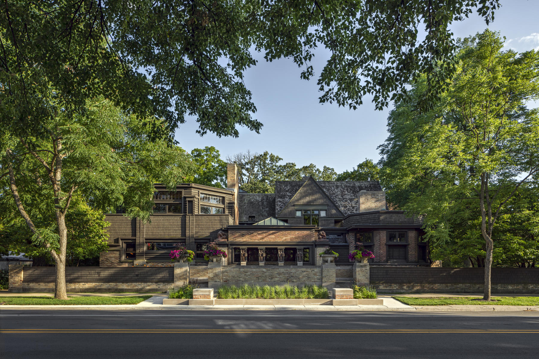 The Frank Lloyd Wright Home and Studio - 1889/1909 - Frank Lloyd Wright - Oak Park