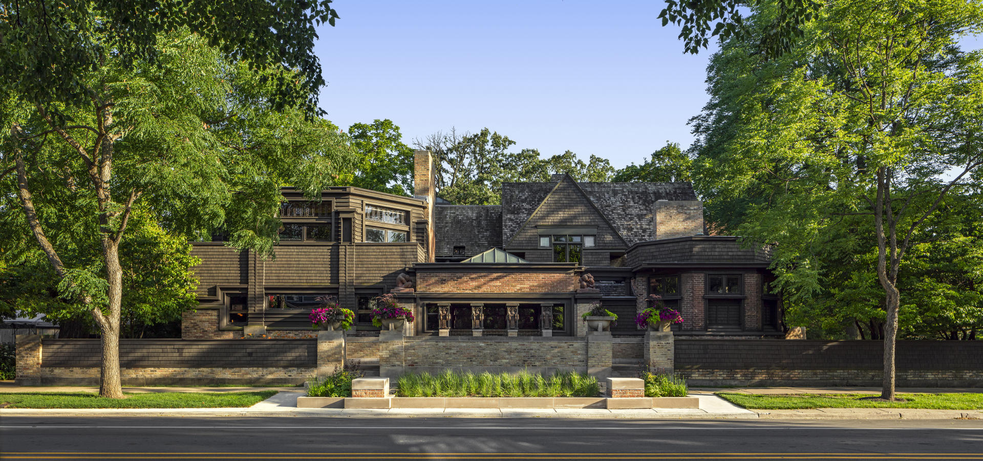 The Frank Lloyd Wright Home and Studio - 1889/1909 - Frank Lloyd Wright - Oak Park