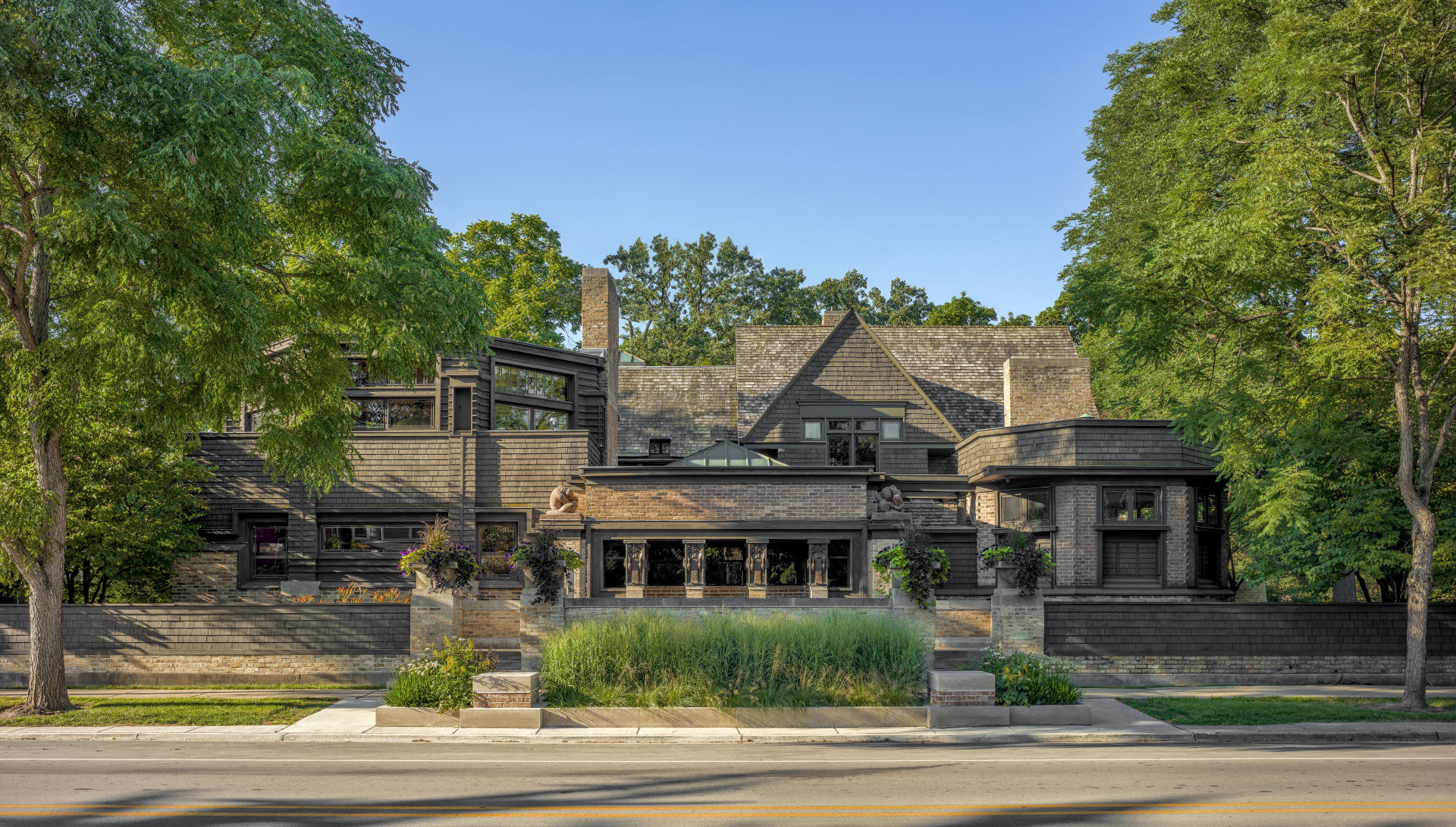 The Frank Lloyd Wright Home and Studio - 1889/1909 - Frank Lloyd Wright - Oak Park