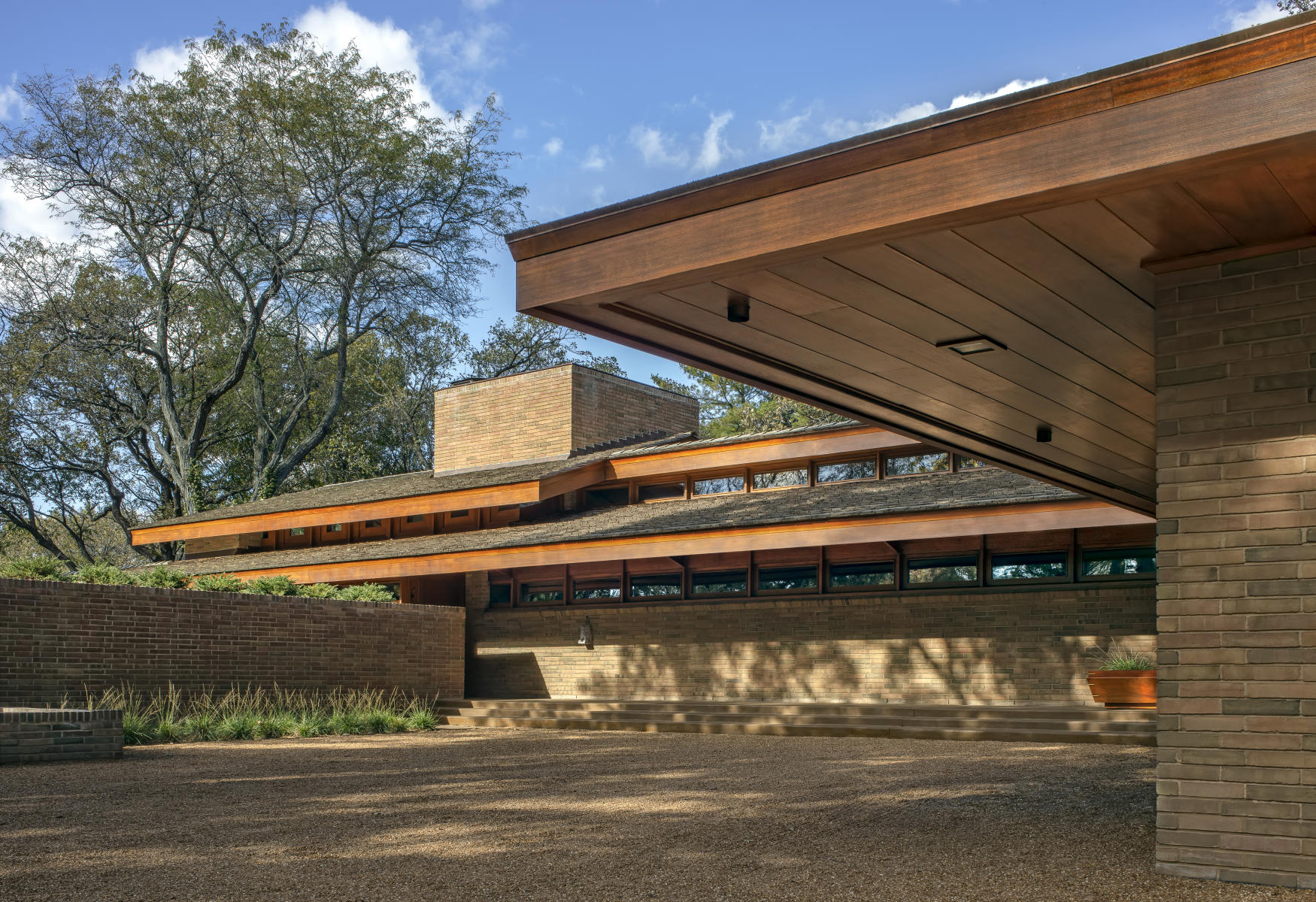 The Louis Fredrick House - 1957 - Frank Lloyd Wright - Barrington