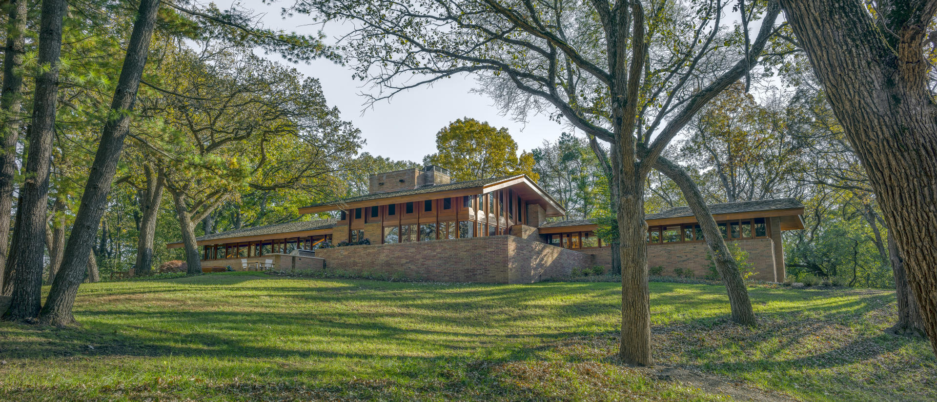 The Louis Fredrick House - 1957 - Frank Lloyd Wright - Barrington