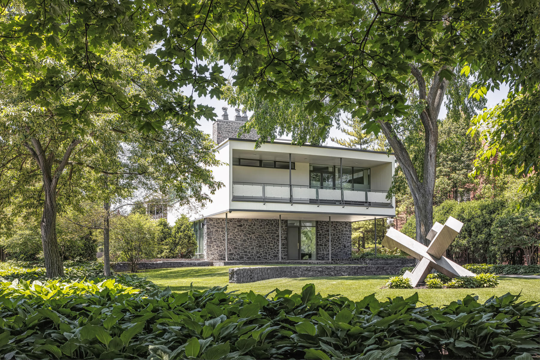The Willard and Adele Gidwitz House I - 1943 - Ralph Rapson - Kenwood in Chicago