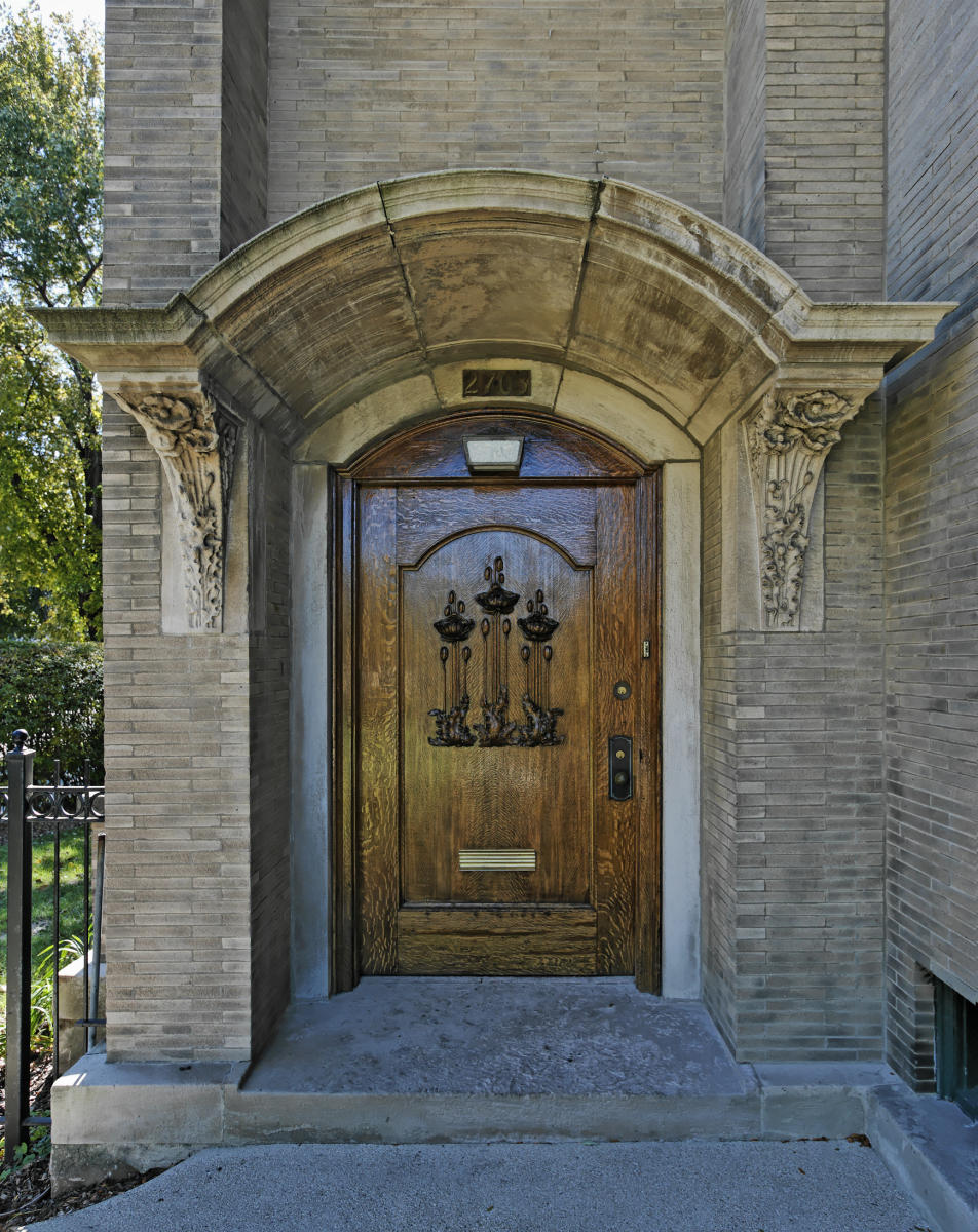 The John Rath House - 1907 - George W. Maher - Logan Square in Chicago