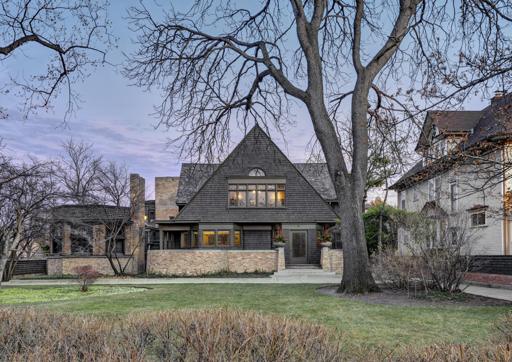 The Frank Lloyd Wright Home and Studio - 1889/1909 - Frank Lloyd Wright - Oak Park