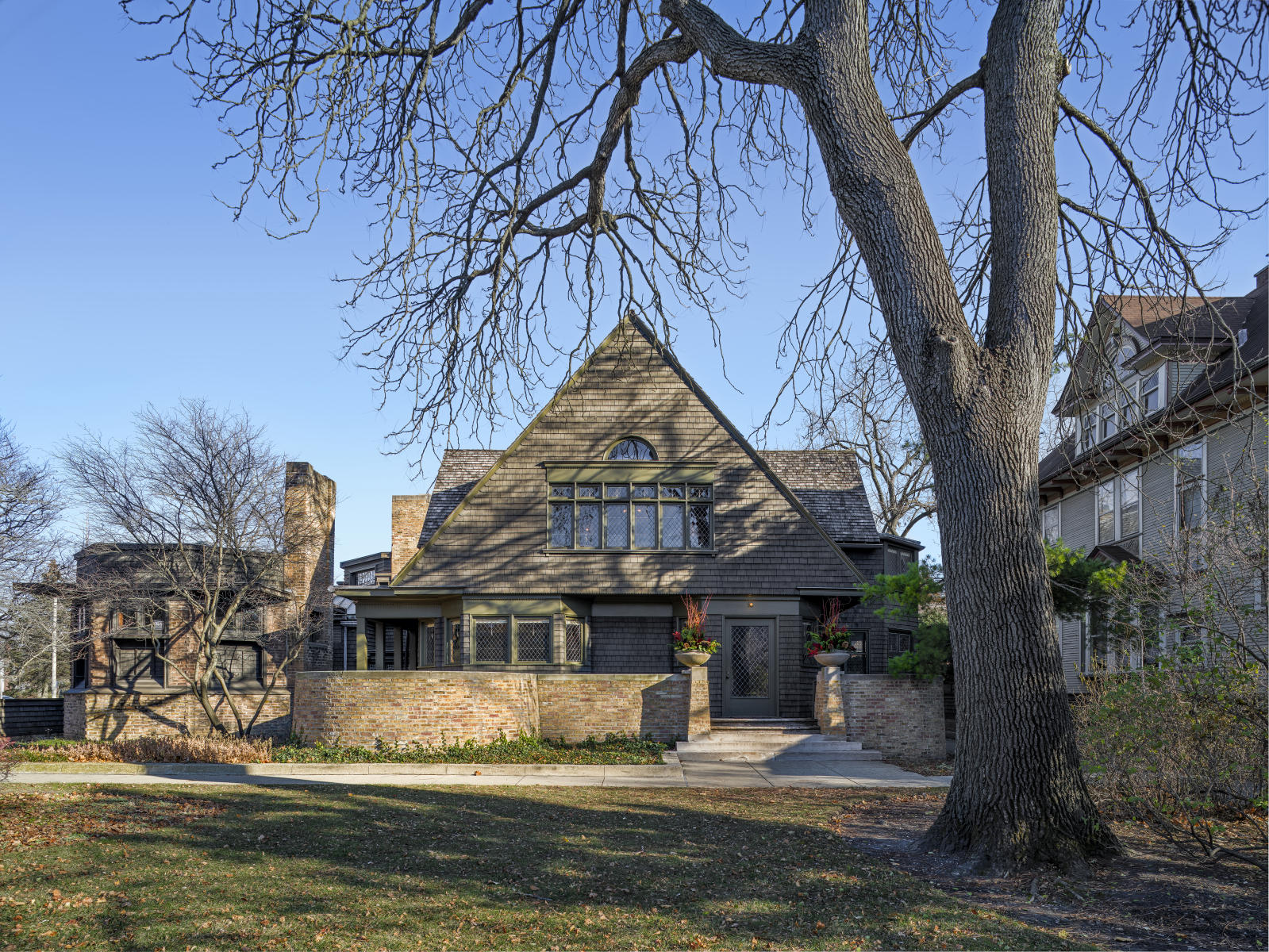 The Frank Lloyd Wright Home and Studio - 1889/1909 - Frank Lloyd Wright - Oak Park