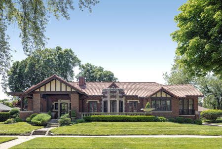 An Eclectic Bungalow - 1918 - Zimmerman, Saxe & Zimmerman - Jackson Park Highlands in Chicago